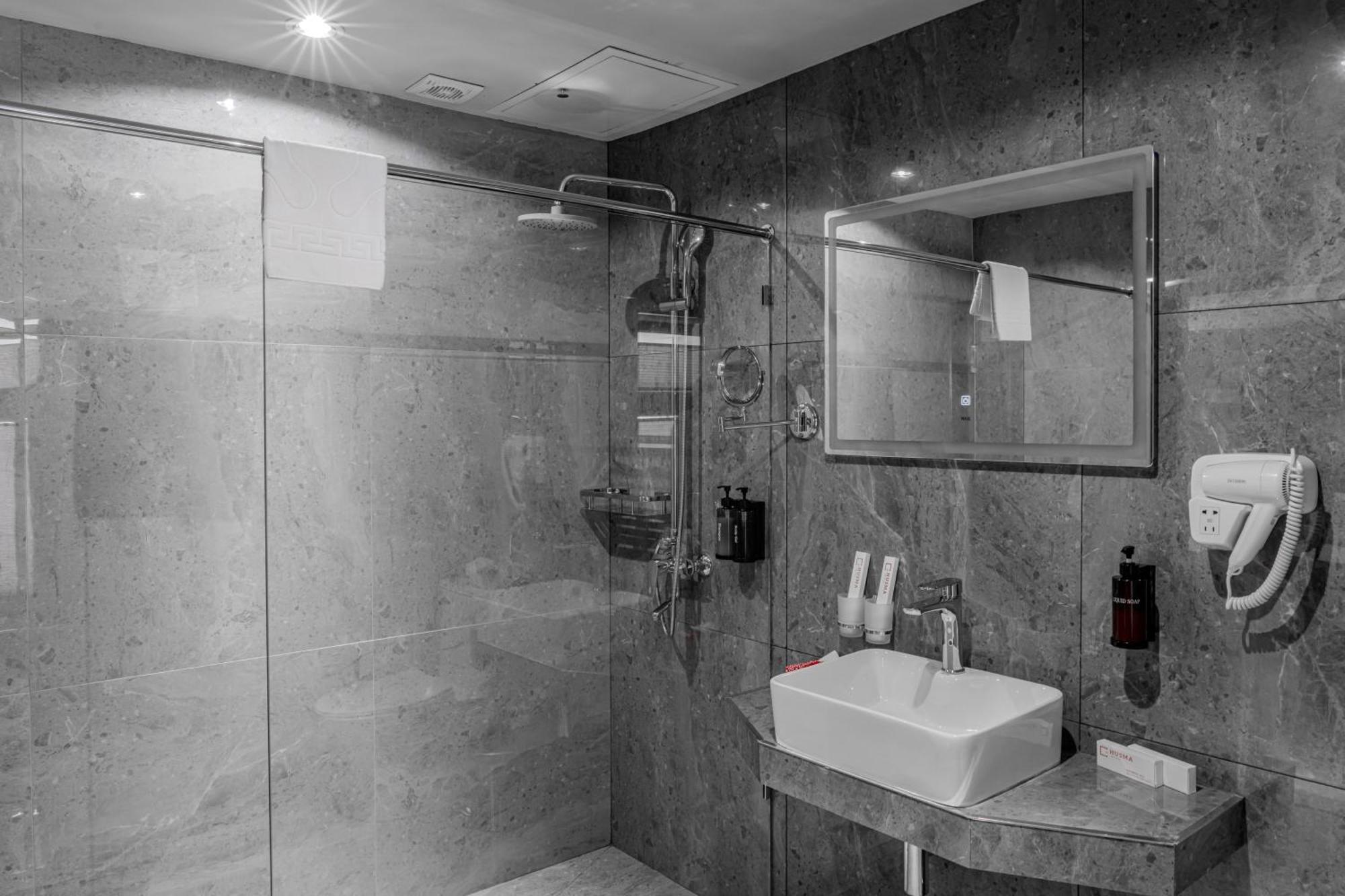 Husma Hotel & Spa Tashkent Bagian luar foto