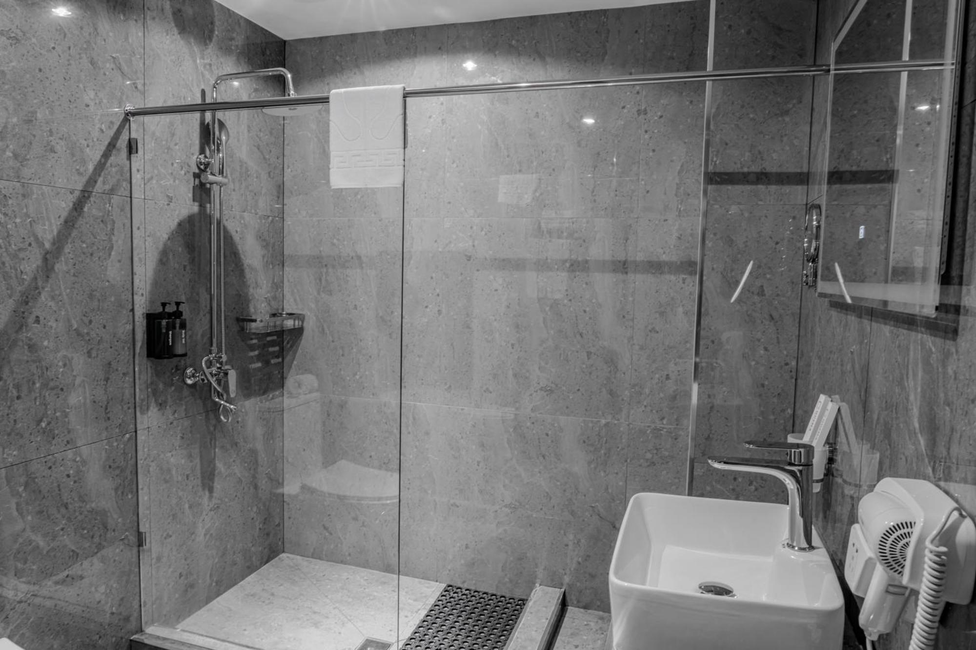 Husma Hotel & Spa Tashkent Bagian luar foto